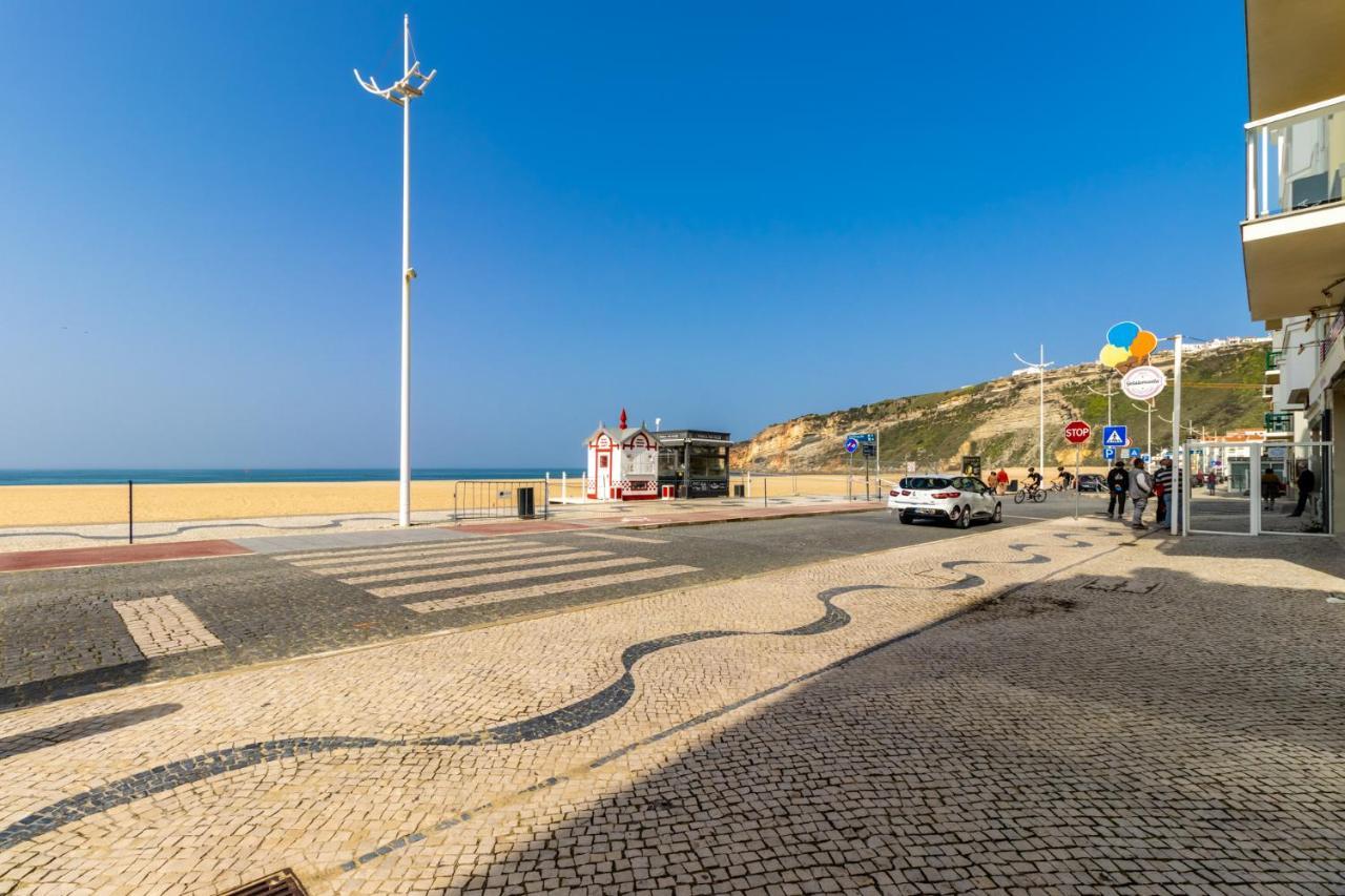 Carol Beach House Nazare Exterior photo
