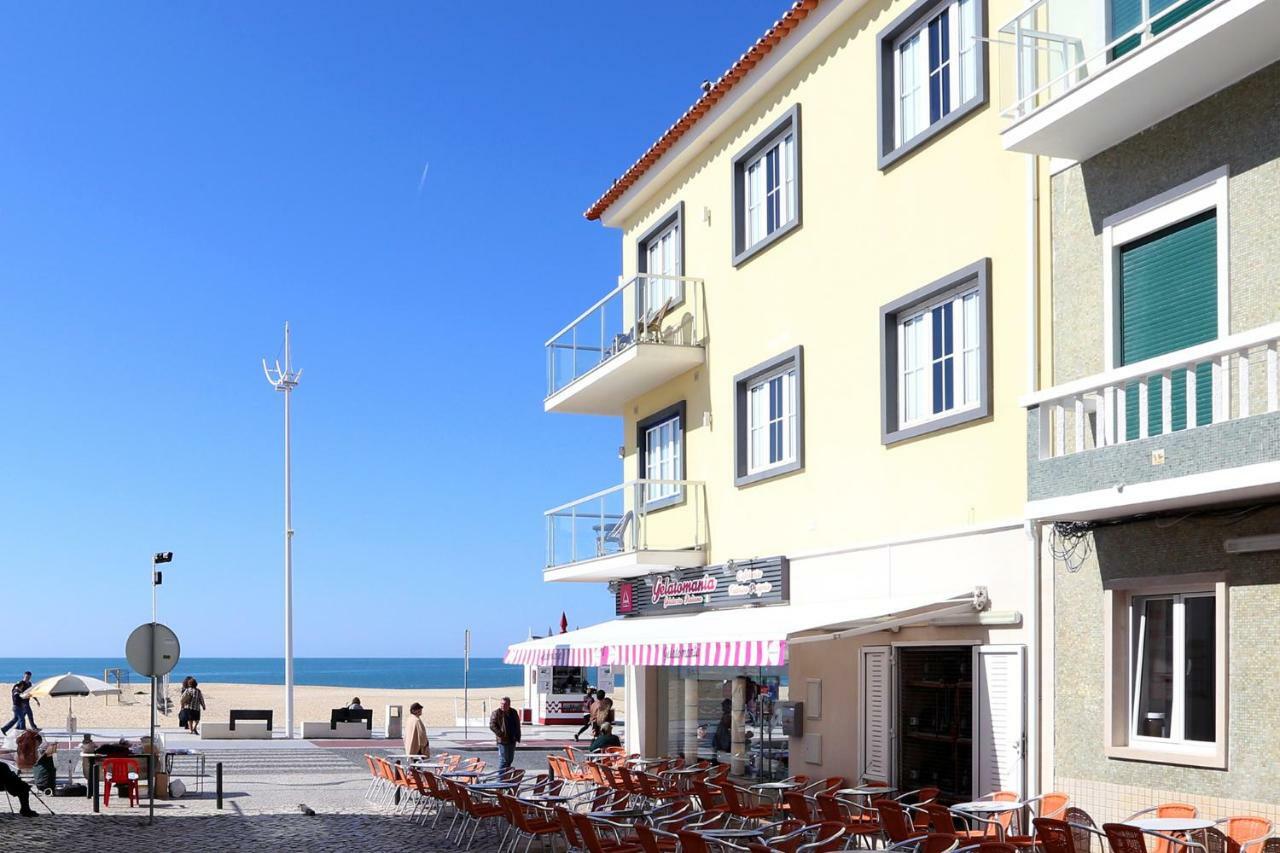 Carol Beach House Nazare Exterior photo